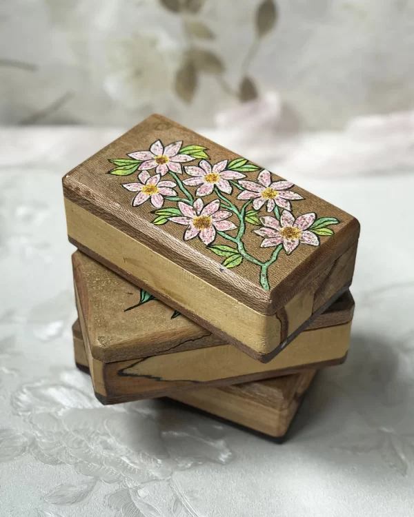 جعبه حلقه چوبی