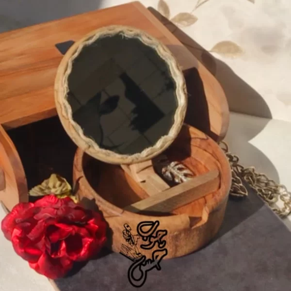 جعبه جواهر آینه دار چوب گردو